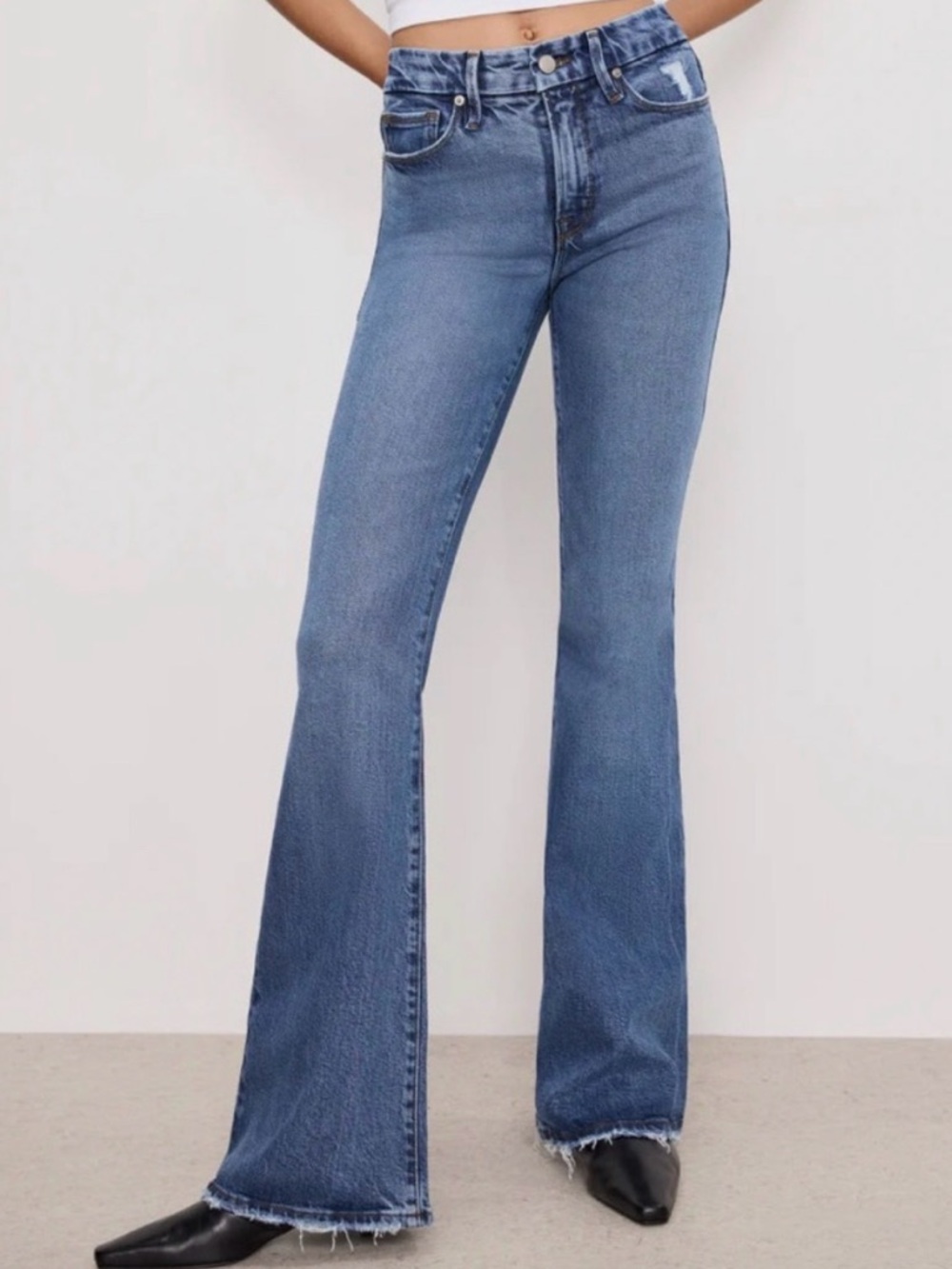 Good American Good Legs Flare Indigo Jeans Size 31/12 Distressed Hem EUC - Picture 3 of 11